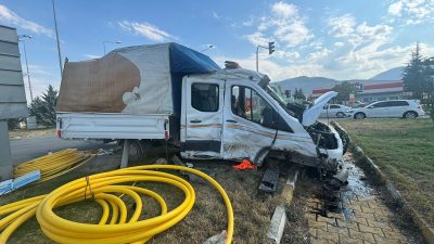 Konya’nın Akşehir ilçesinde meydana gelen trafik kazasında 2 kişi yaralandı