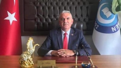 “Türk Eğitim-Sen Aksaray Şube Başkanı Ali Toprak, kariyer eğitimlerinin kısmen