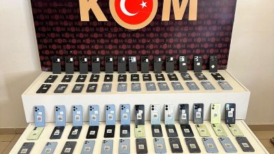Konya'da düzenlenen kaçakçılık operasyonlarında 19 şüpheli gözaltına alındı.