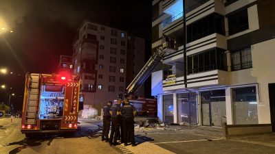 Kayseri'de sinir krizi geçirerek oturduğu daireyi ateşe veren kişi, polis