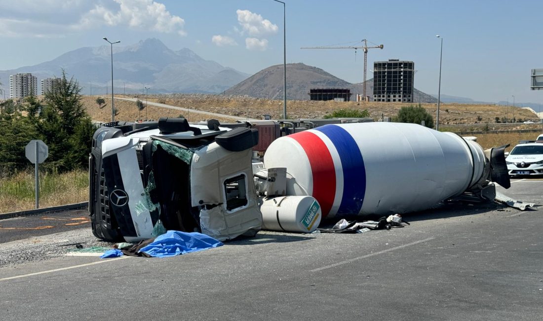 Kayseri’de beton mikserinin devrilmesi