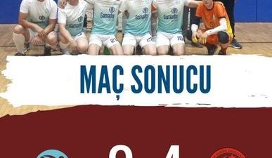 Afyonkarahisar’da düzenlenen futsal turnuvasında mücadele eden Aksaray Belediye Görme Engelliler