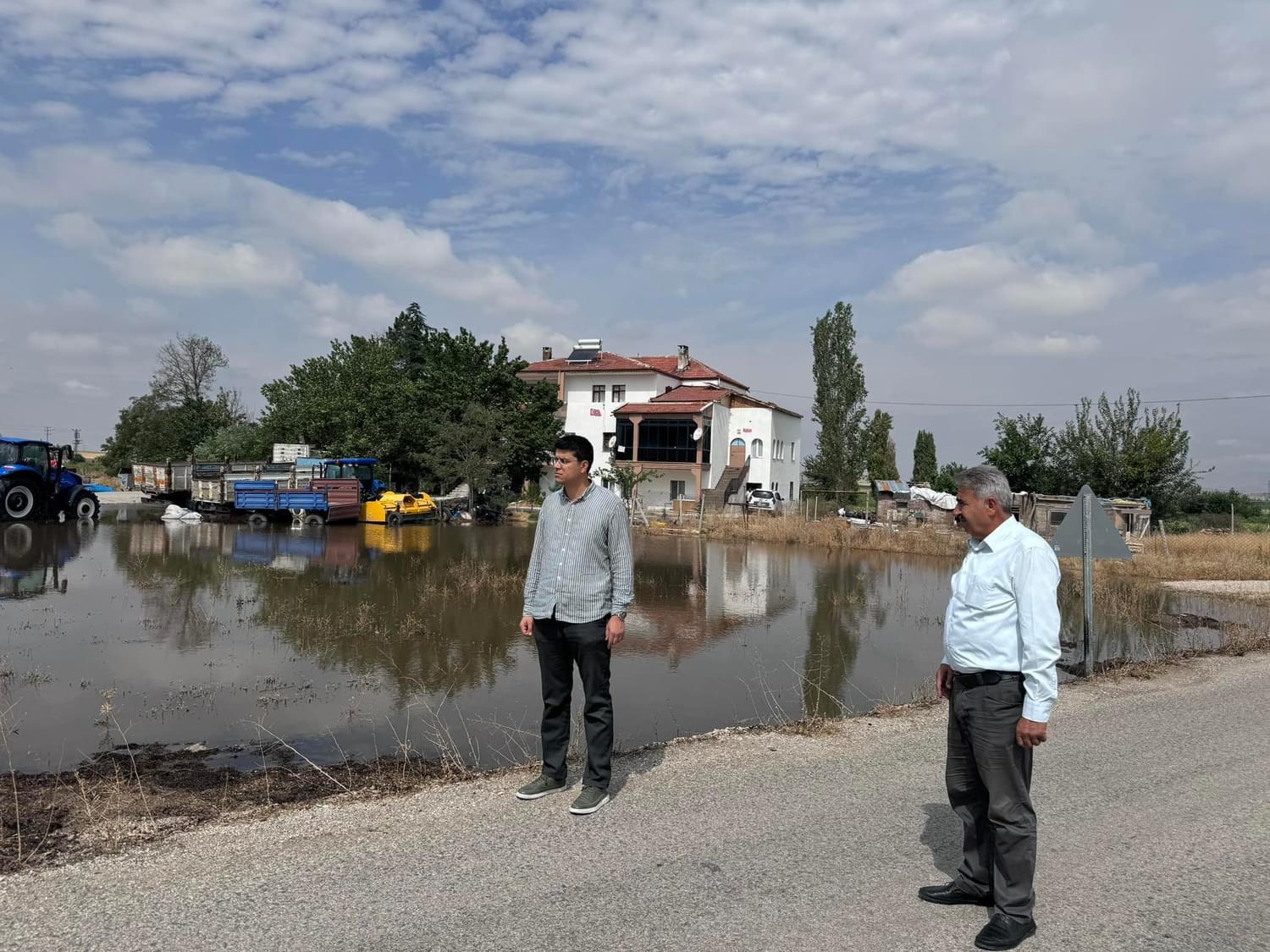 Güzelyurt Kaymakamı Yetiş’ten Alanyurt’taki sel baskınına hızlı müdahale!