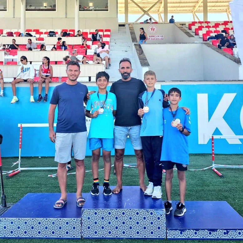 U14 Türkiye Atletizm Şampiyonasında sporculardan büyük zafer