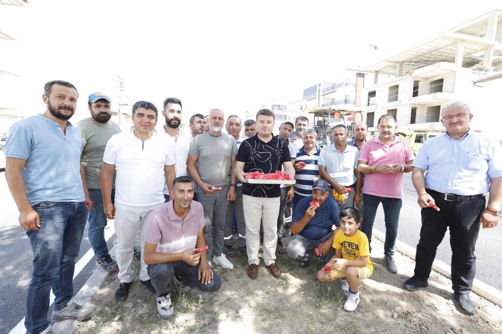 Belediye Başkanı Dinçer esnaf ve vatandaşlarla bir araya geldi