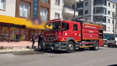 Aksaray'da bir alışveriş merkezinde meydana gelen yangın, vatandaşları paniğe sevk