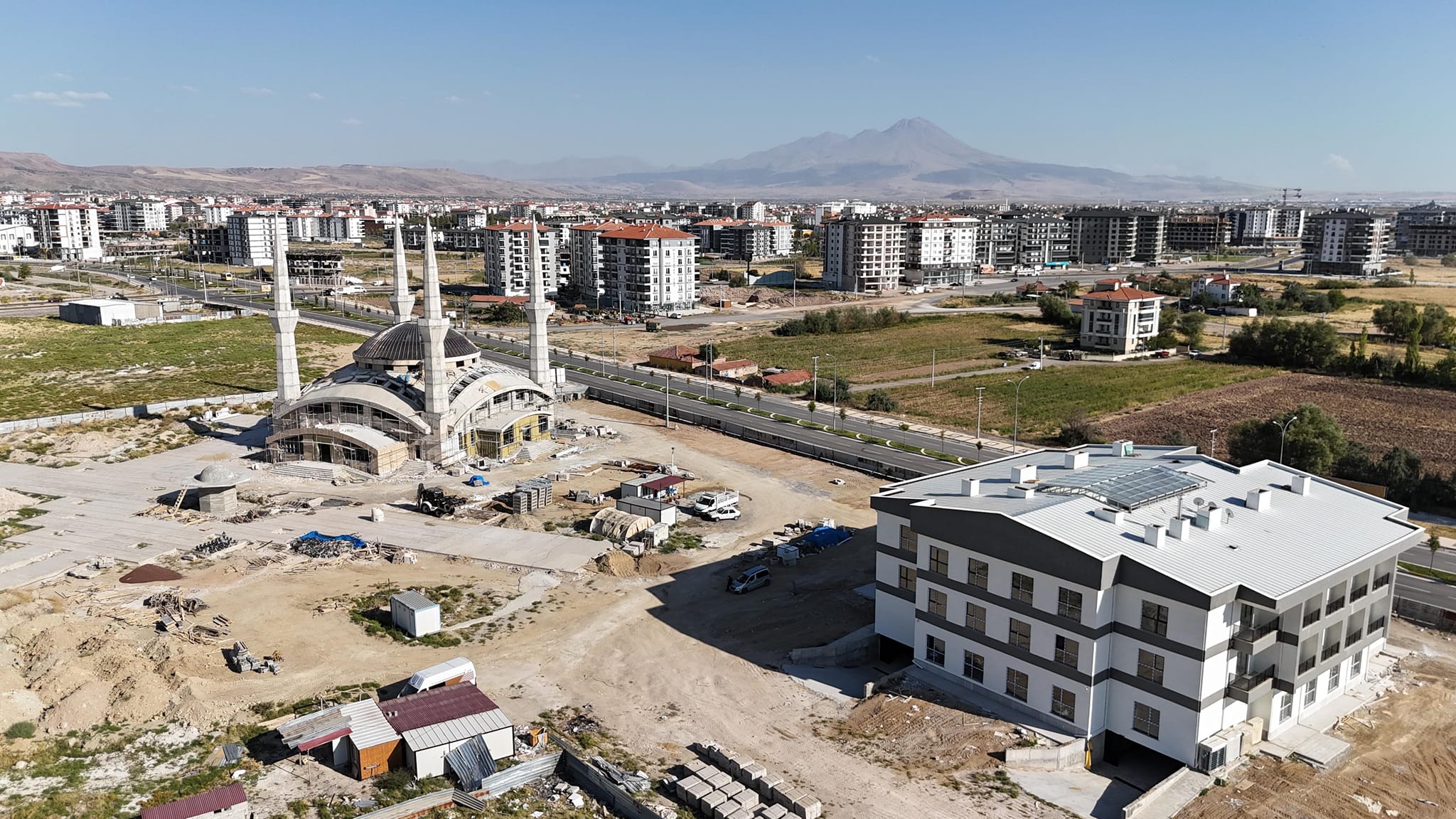 Aksaray’ın yeni kalbi: Hasta yakını konuk evi ve külliye projesinde geri sayım başladı!