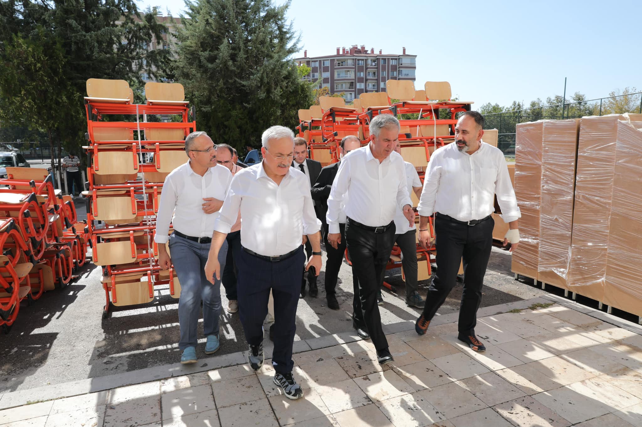 Aksaray eğitimde atağa kalktı! Vali Kumbuzoğlu devam eden okul İnşaatları adım adım inceledi!