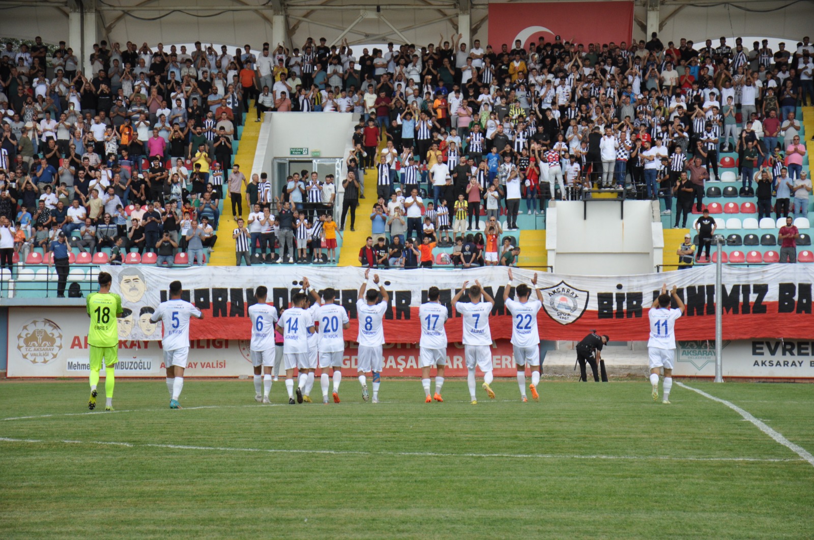 Aksarayspor’da yeni sezon öncesi taraftarlar bir arada