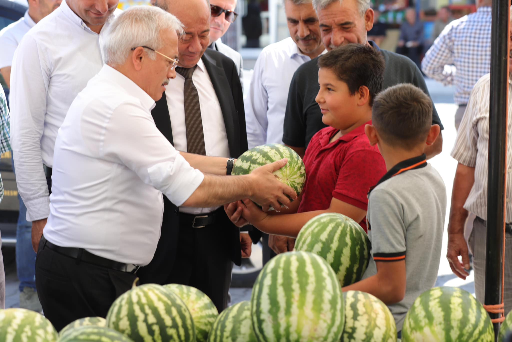 Vali Kumbuzoğlu’dan beldelere ziyaret