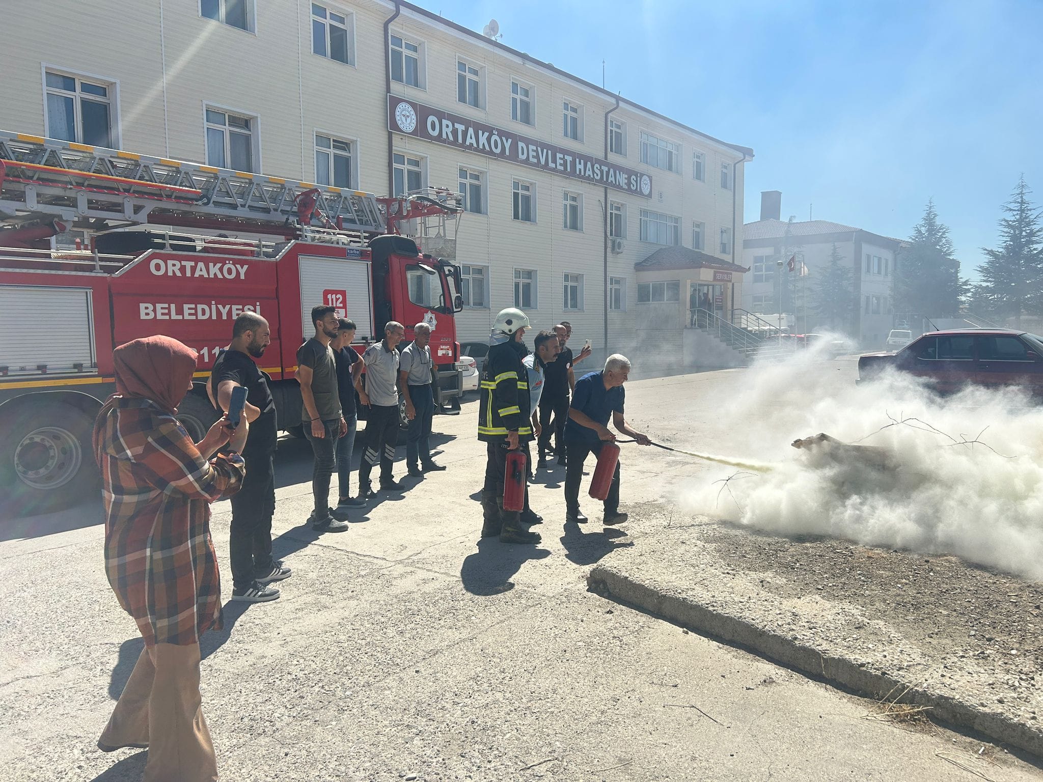 Ortaköy’de yangın tatbikatı şok etkisi yarattı: Hastane personeli kriz anına hazır!