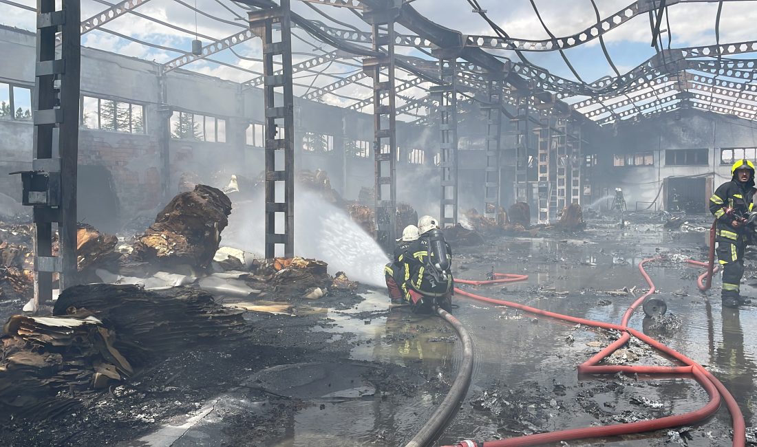 Kayseri'de bir sünger fabrikasında