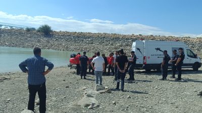 Niğde'nin Bor ilçesinde, baraj gölünde baba ve 4 yaşındaki kızının