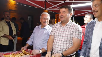 Aksaray Belediye Başkanı Evren Dinçer, Vali Mehmet Ali Kumbuzoğlu ve