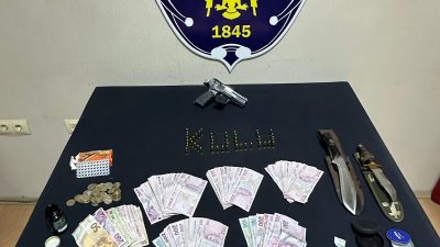 Konya'nın Kulu ilçesinde düzenlenen uyuşturucu operasyonunda 1 kişi gözaltına alındı.