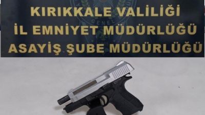 Kırıkkale'de polis ekiplerince gerçekleştirilen şok uygulamalarda ruhsatsız 2 tabanca ve