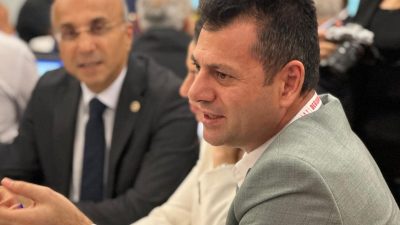 Cumhuriyet Halk Partisi’nde tüzük kurultayı süreci tamamlandı. Aksaray’dan katılım sağlayan
