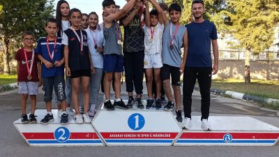 Aksaray'da düzenlenen 30 Ağustos Zafer Kupası atletizm yarışmalarında, Eskil Gençlik