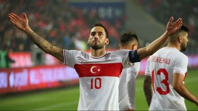 Her yıl düzenlenen ve o yıl içerisindeki en iyi futbolcuya
