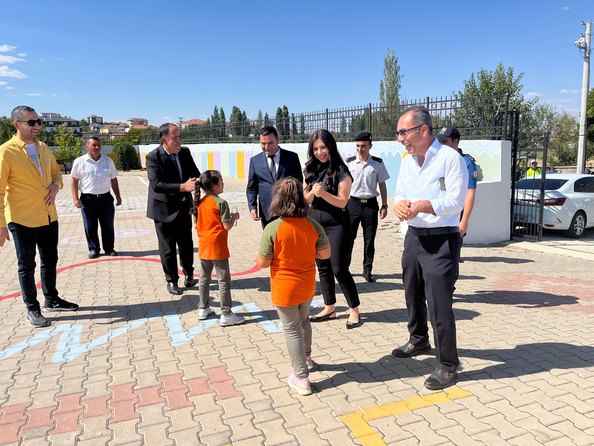 Sarıyahşi’de İlköğretim haftası kutlaması; Kaymakam ve Belediye Başkanı kutlamalara katıldı  