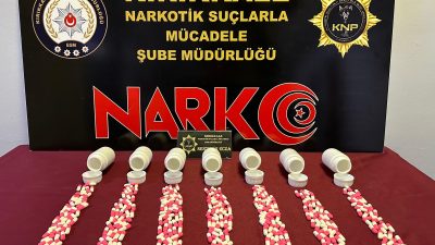 Kırıkkale’de düzenlenen uyuşturucu operasyonunda 4 zanlı gözaltına alındı. İl Emniyet