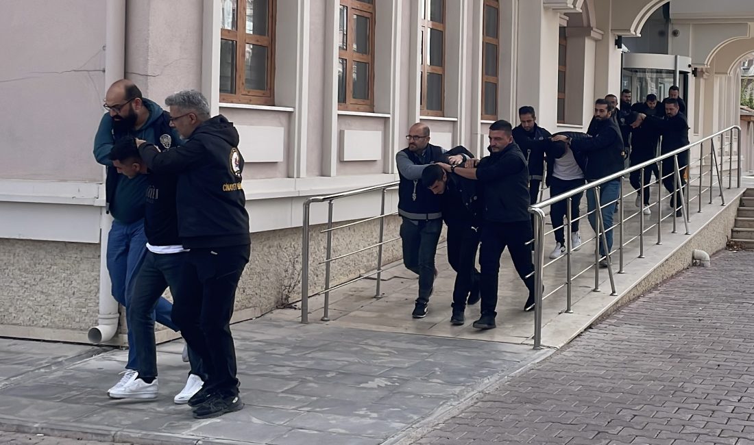 Konya’nın Meram ilçesinde, trafikte tartıştığı kişiyi bıçakla öldüren zanlı ile