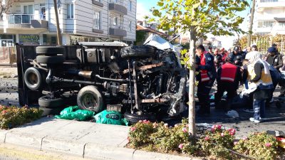 Kayseri’nin Develi ilçesinde kömür yüklü kamyonun otomobile çarpması sonucu 1