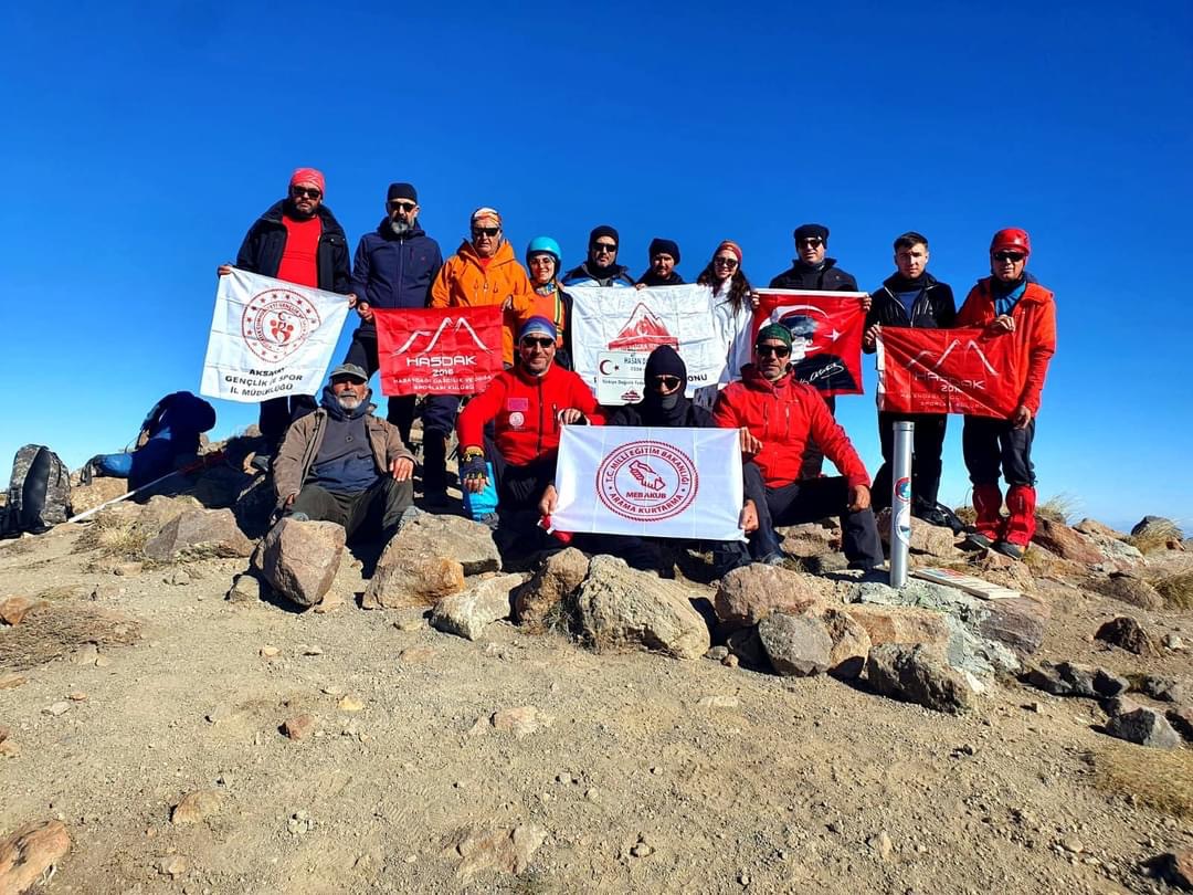 Cumhuriyet’in 101. Yılı Hasandağı Zirve Tırmanışı ile Kutlandı!