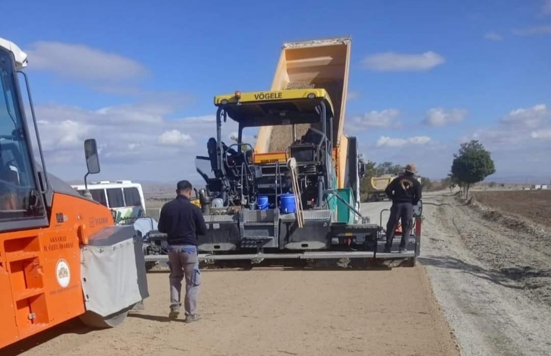 Aksaray’da Özel İdare tarafından yol çalışmaları devam ediyor 