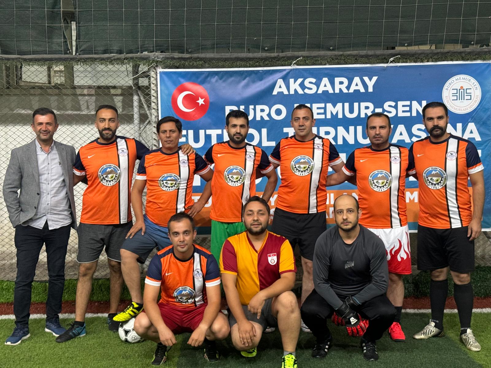 Aksaray Büro Memur-Sen Halı Saha Futbol Turnuvası’nda büyük final yaklaşıyor!