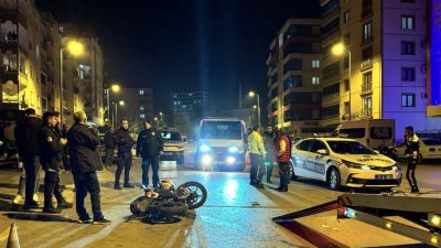 Kırıkkale’de motosikletin kamyona çarpması sonucu yaralanan biri ağır 2 kişi