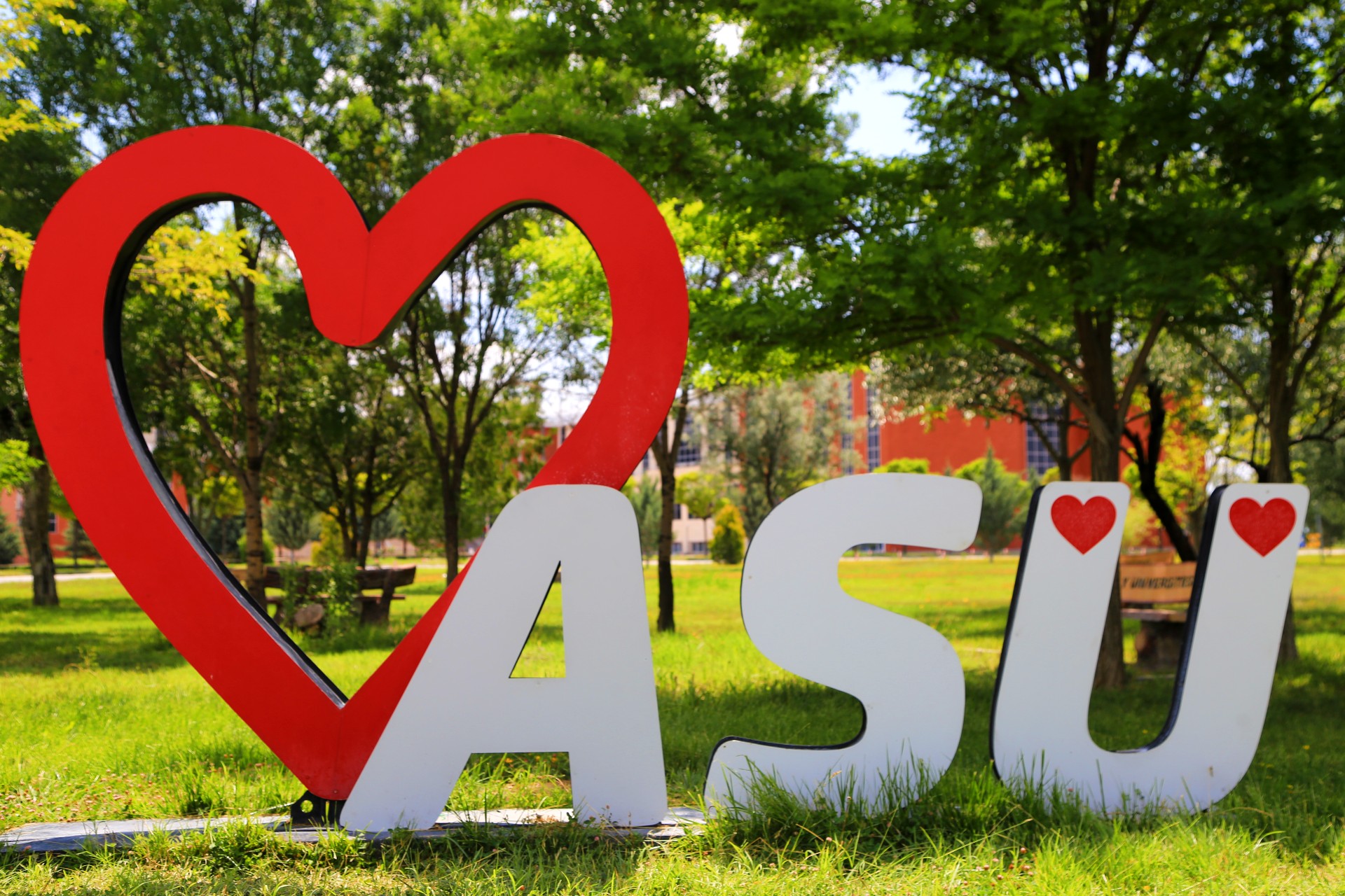 Aksaray Üniversitesi tarafından yapılan açıklamaya göre, kampüs içerisinde yer alan