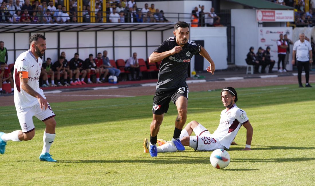 Aksarayspor deplasmanda ezici oynuyor; Gol ikinci yarıya kaldı!