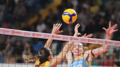 Voleybol Sultanlar Ligi'nin 23. haftası kapsamında Kuzeyboru ile Bahçelievler Belediyespor