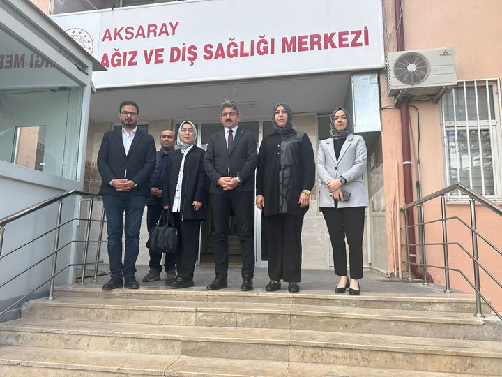 İl Müdürü Güleç, Ağız ve Diş Sağlığı Merkezinde incelemelerde