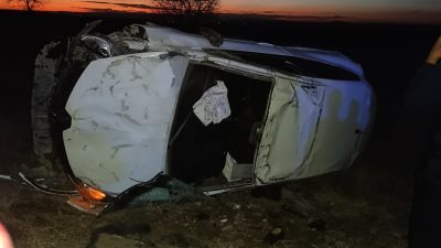 Konya'nın Kulu ilçesinde kontrolden çıkan otomobilin şarampole devrilmesi sonucu 1'i