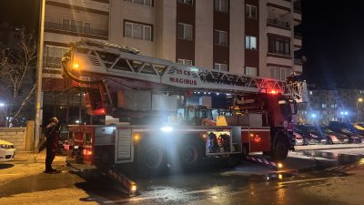 Kayseri'de psikolojik sorunlarının olduğu öne sürülen kişi evini yaktı.