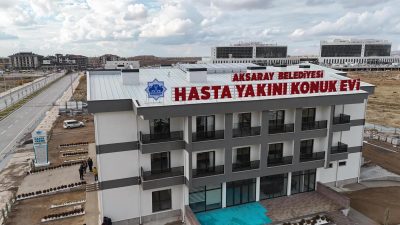 Aksaray Belediye Başkanı Dr. Evren Dinçer, zor zamanlar yaşayan hasta