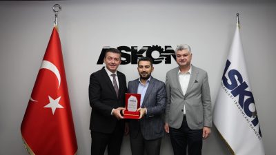 Hasan Dağ, plaketle ödüllendirildi!