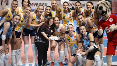 Aksaray’da Kuzeyboru ve Sigorta Shop arasındaki Sultanlar Ligi mücadelesine “Maça