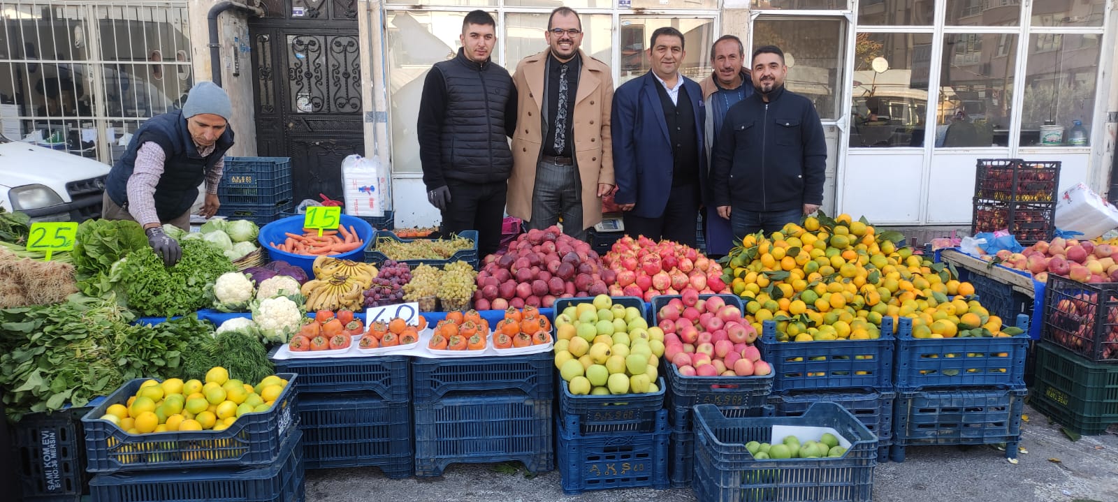 Salı Pazarı’nda zirve buluşması: Ticaret İl Müdürü ve Oda Başkanı esnafla bir araya geldi!