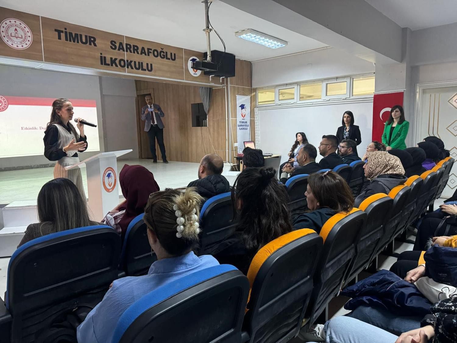 Aksaray’da velilere yönelik şiddet ve aile içi iletişim semineri düzenlendi