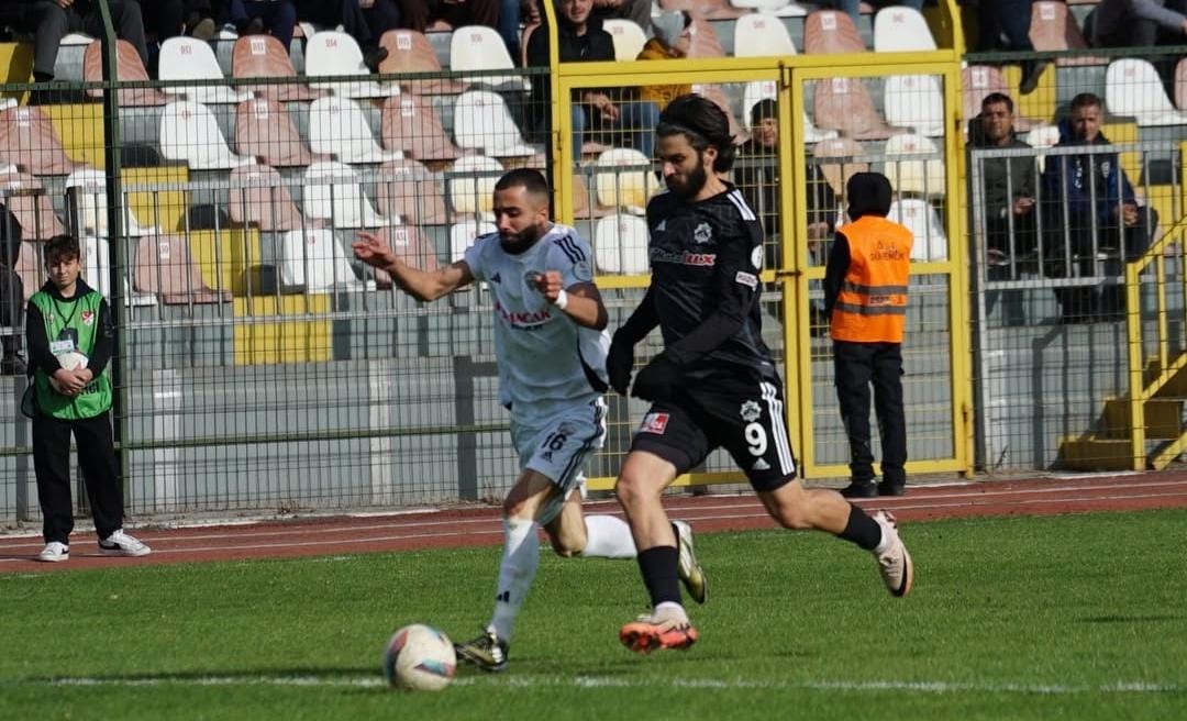 Aksarayspor Diyarbekirspor’u konuk ediyor: İlk 11’ler belli oldu!