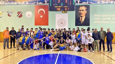 10 Kasım Atatürk’ü Anma etkinlikleri kapsamında düzenlenen liseler arası basketbol