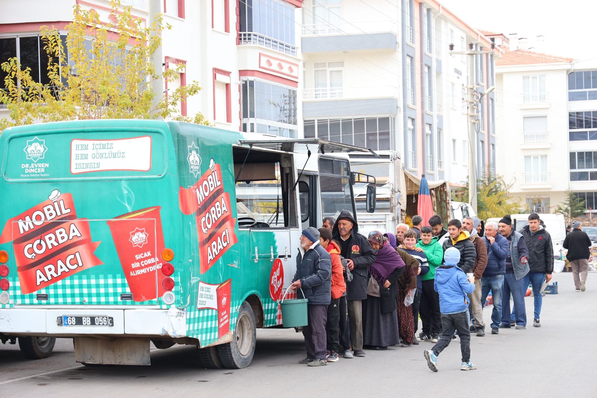 Aksaray Belediyesi’nden gönülleri ısıtan çorba ikramı