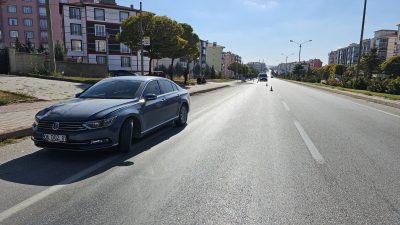 Konya'nın Kulu ilçesinde otomobilin çarptığı kadın, kaldırıldığı hastanede hayatını kaybetti.