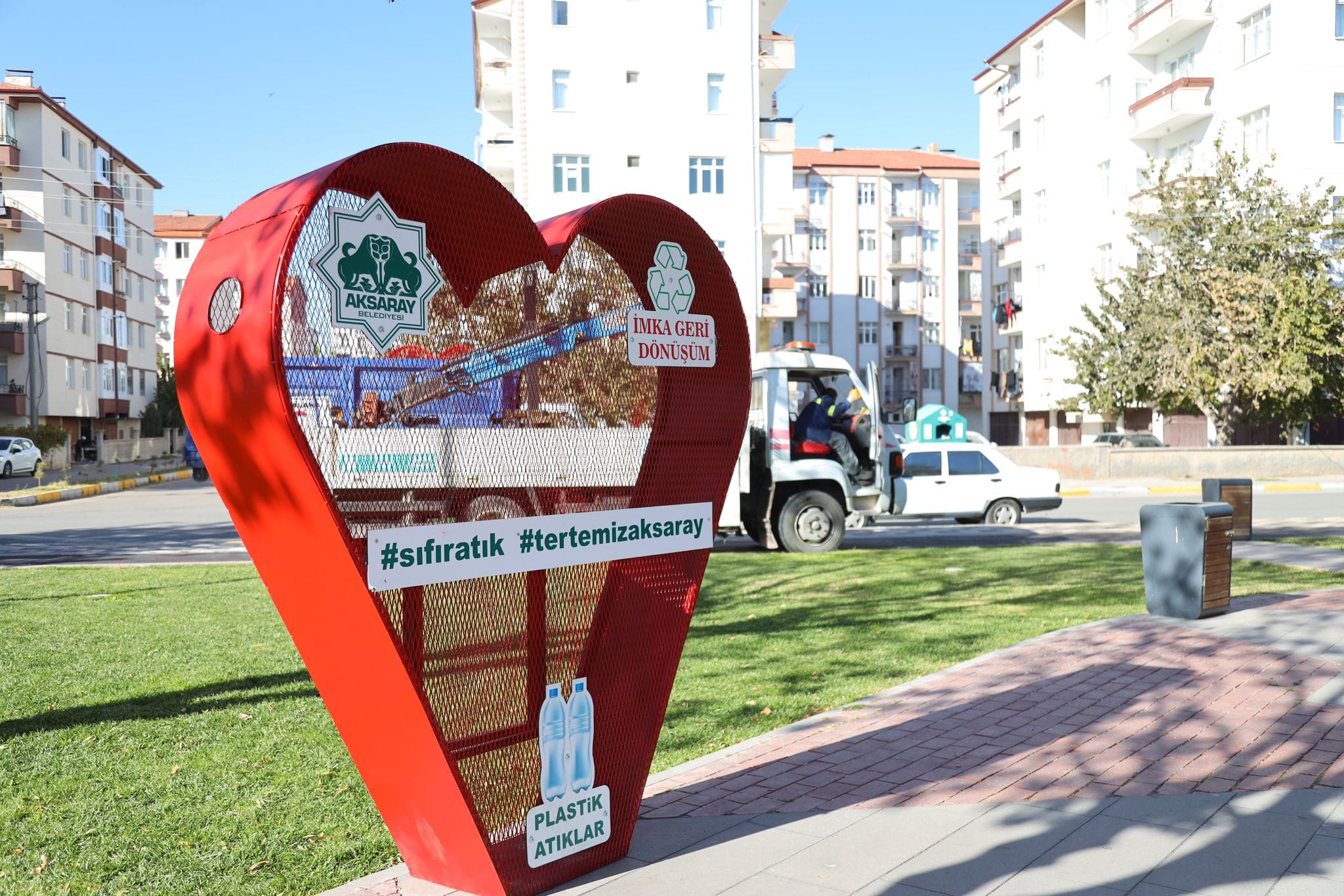 Aksaray’da temiz çevre, estetik bir şekilde sağlanıyor