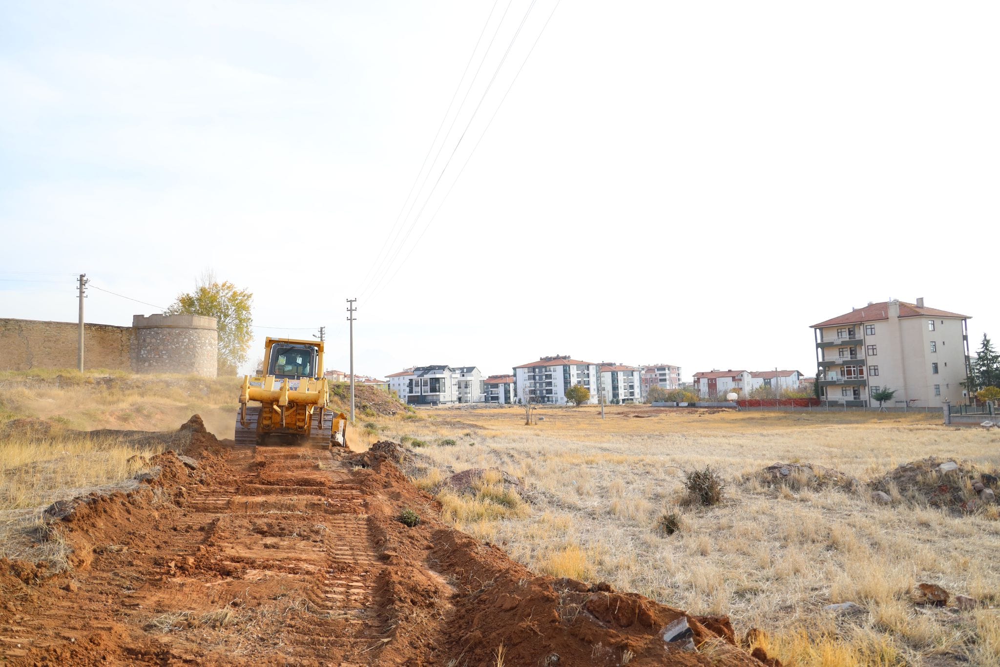 Aksaray Belediyesi, Şifahane Mahallesi’nde yeni yol çalışmalarına başladı