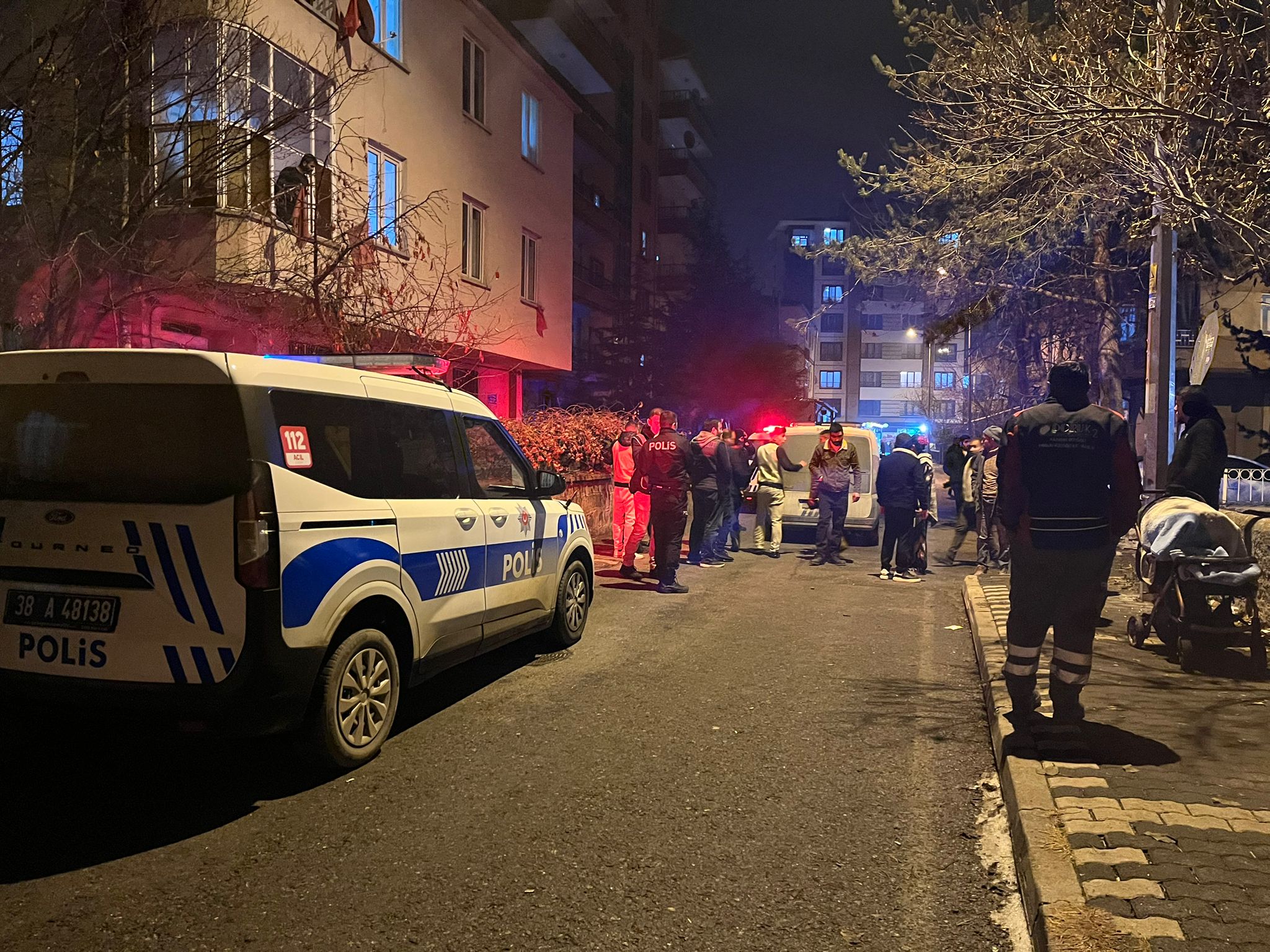Belediye otobüsü şoförü fenalaşan yolcuyu hastaneye götürdü