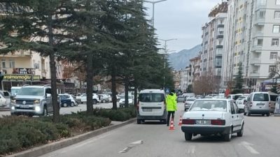 Konya'nın Seydişehir ilçesinde meydana gelen iki ayrı trafik kazasında 2'si